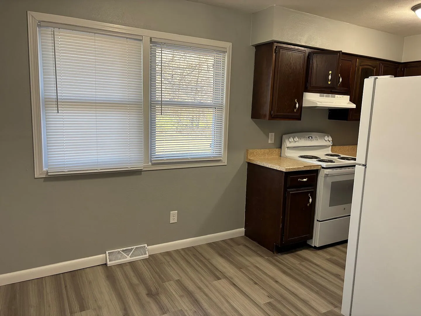 3 bedroom, 2 bath home in Waterloo — Photo 3