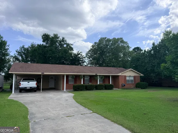 231 Auburn St SE, Baxley, GA 31513