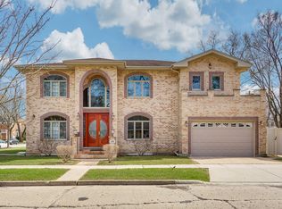 4401 Madison St, Skokie, IL