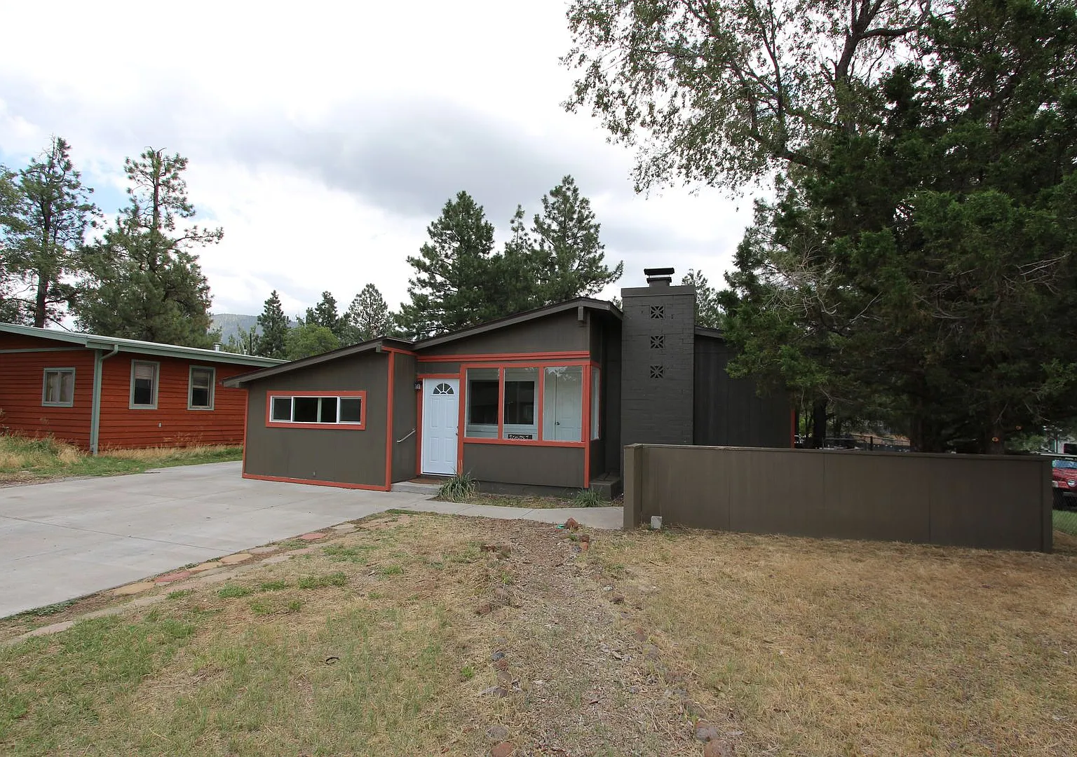 $300 Move-In Special | Charming NOHO Duplex Near Downtown Flagstaff and Buffalo Park — Photo 1