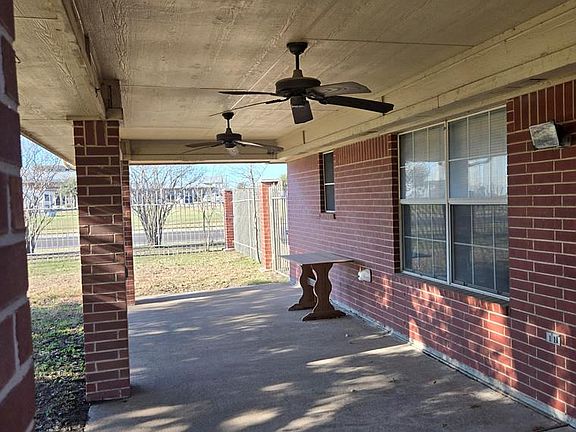 4th image of 2607 Cherrylawn Dr