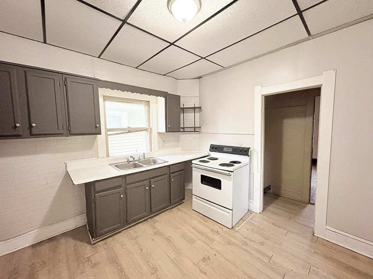 3 bed, 1176 sqft, $1,100 — Photo 4