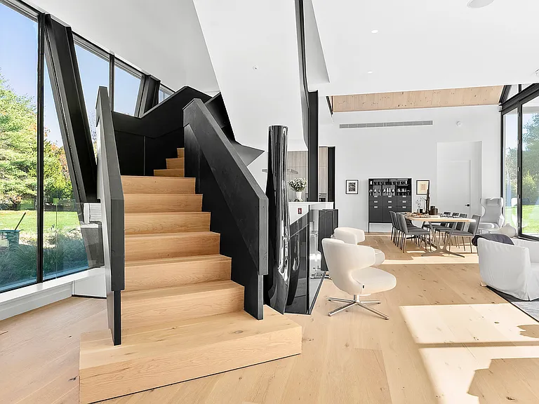 179 Montauk Hwy — Photo 5
