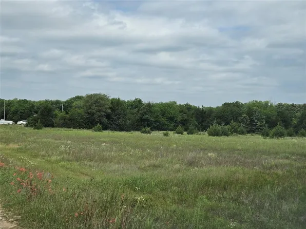 4 Victory Ln, Prague, OK 74864