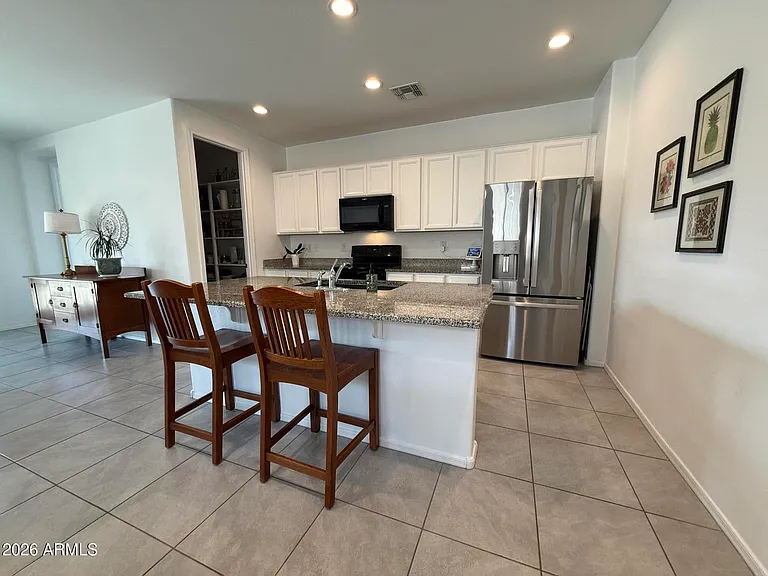 43987 W Palo Olmo Rd — Photo 2