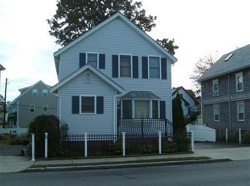 2nd image of 32 Atlantic St