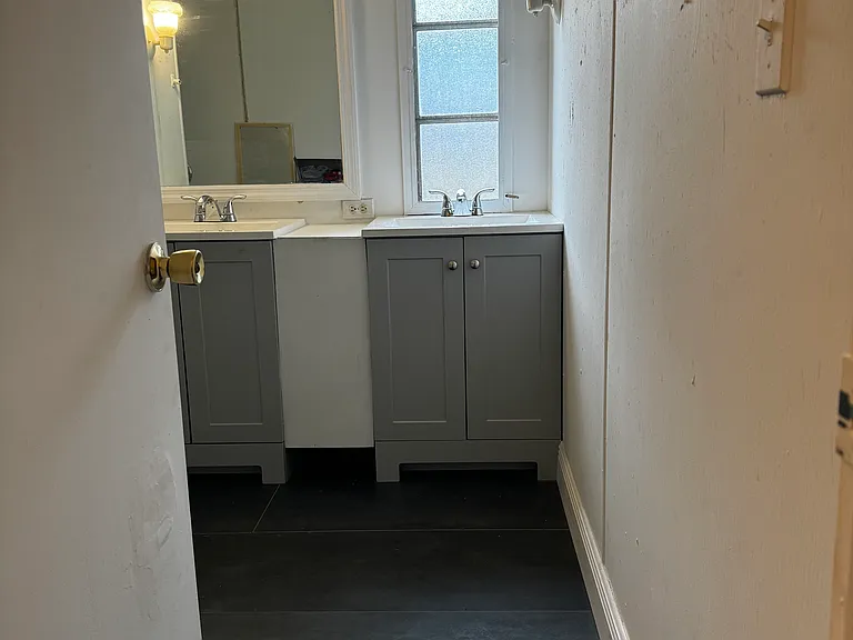 4237 Richmond Ave — Photo 6