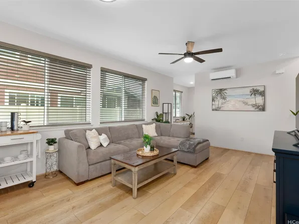 94-1133 Halekukui St Unit 13, Waipahu, HI 96797