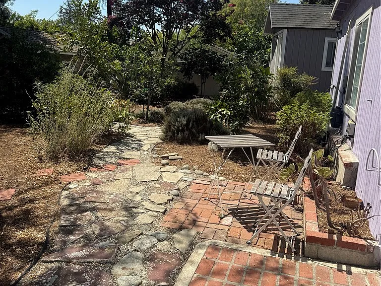 3034 E Del Mar Blvd — Photo 5