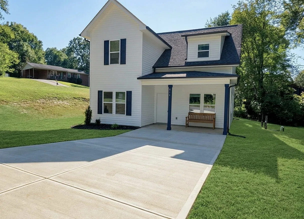 4 bed, $1,850 — Photo 1
