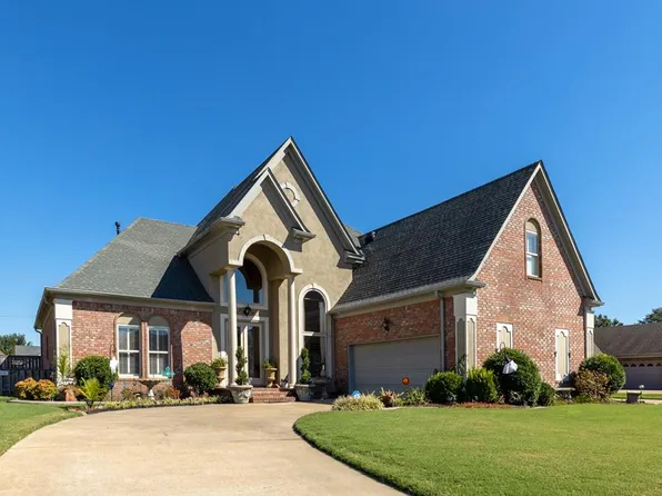 1303 Brentwood Dr, West Memphis, AR 72301