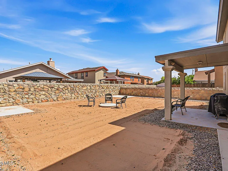 14233 Spanish Point Dr — Photo 31