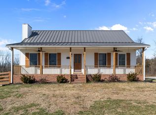 1024 E Piney Rd, Dickson, TN 37055