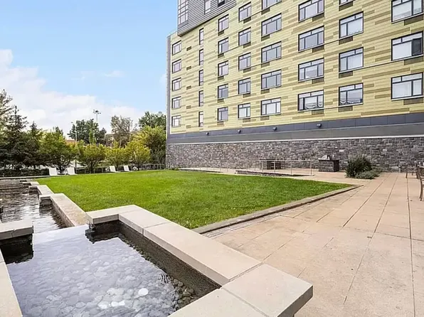 11-02 49th Avenue image 11 of 12