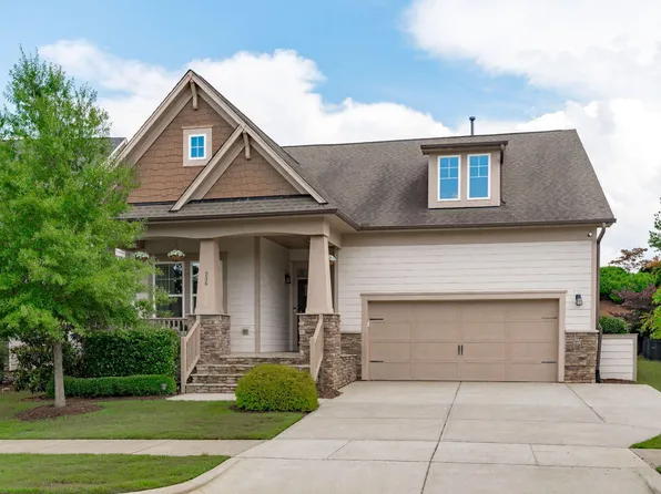 236 Lucky Ribbon Ln, Holly Springs, NC 27540