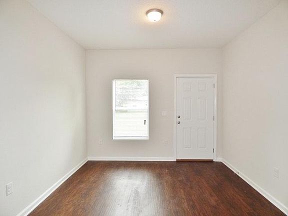 2nd image of 5843 111th St
