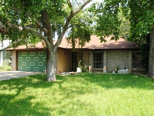 1st image of 408 Thistlewood Dr