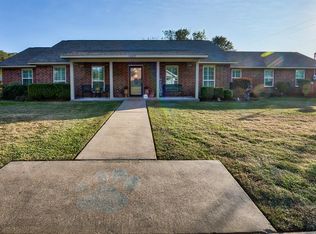 1025 Groce St, Hempstead, TX 77445