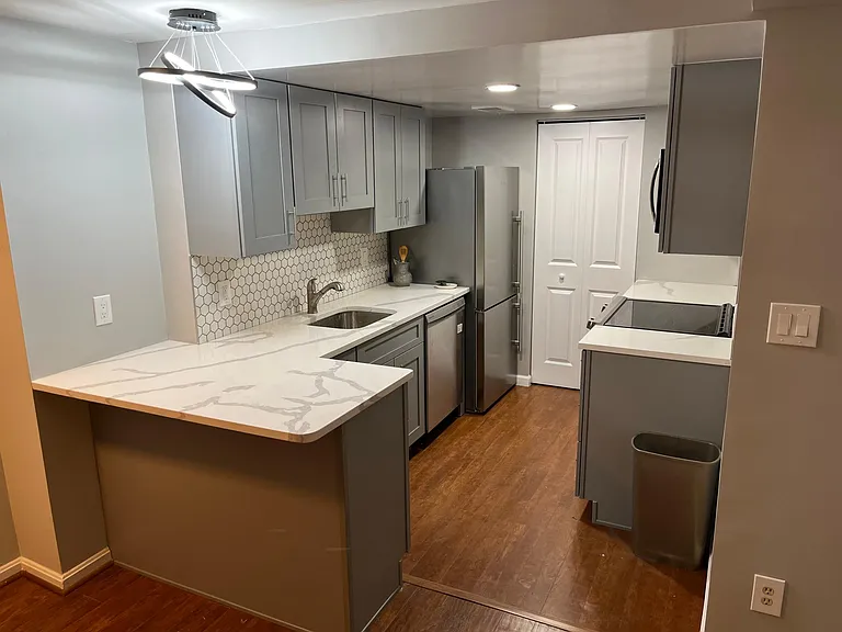 Recently renovated kitchen!