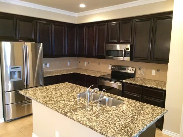 1012 Grace Ln, The Colony, TX 75056
