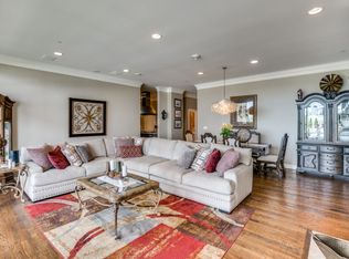 2828 Hood St APT 502, Dallas, TX 75219