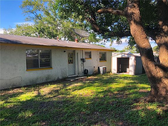 5th image of 2817 Candlewood St