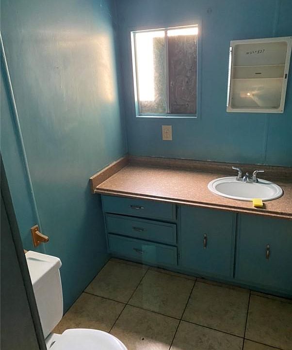 2nd image of 2505 W Foothill Blvd Space 180
