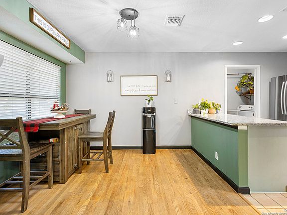 5th image of 5451 chestnut view