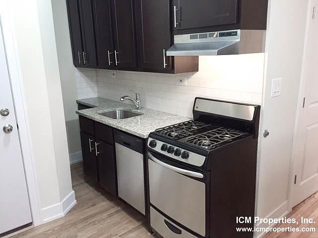 1st image of 502 W Cornelia Ave #2