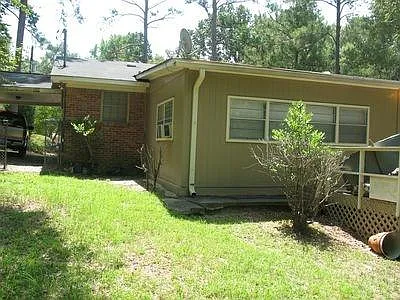 3 bed, 1712 sqft, $1,350 — Photo 2