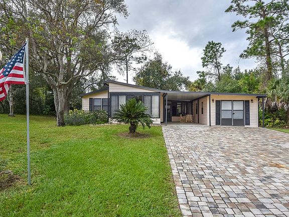 4th image of 46 Horseshoe Falls Dr