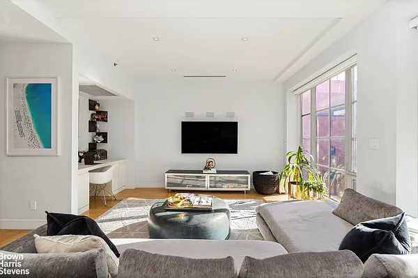 Sold by Brown Harris Stevens | media 17