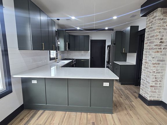 2nd image of 510 S 10th Ave #1