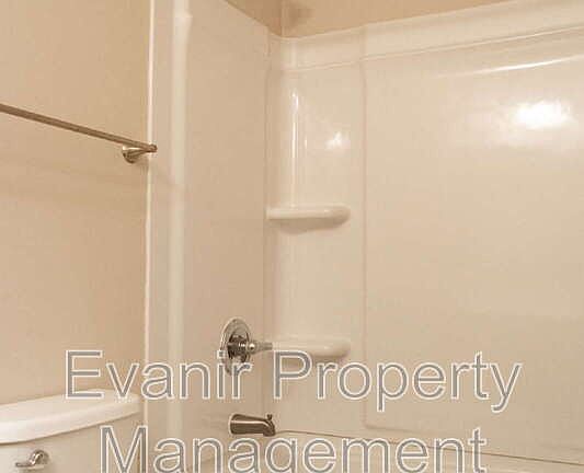 4th image of 14 Waterhaven Way