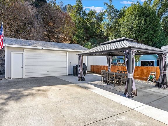2nd image of 6843 Rosemont Dr
