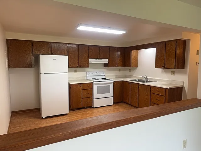 418 Beloit St #15 — Photo 18