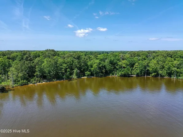 91011-9 Peninsula Shores Way #10, Hertford, NC 27944