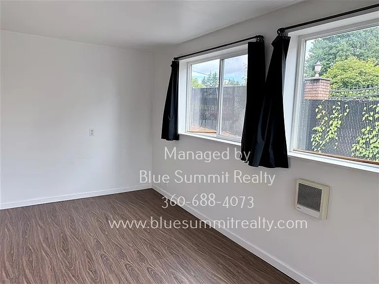 822 N 6th Ave SW — Photo 11