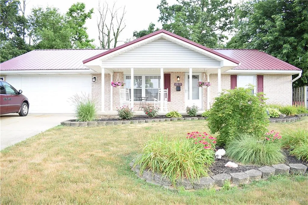 2033 Halifax Ct photo 1