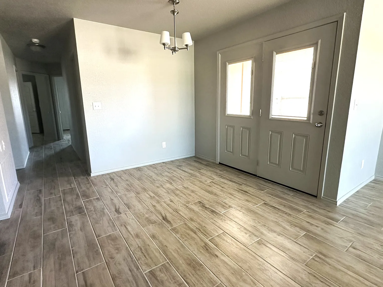 3 bed, 1150 sqft, $1,525 — Photo 3