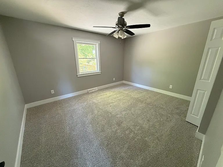 1606 Sunnyacres Rd — Photo 15
