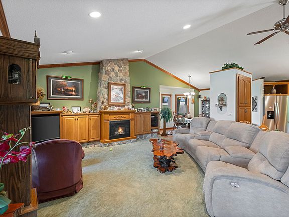10th image of 11761 Lake Rd