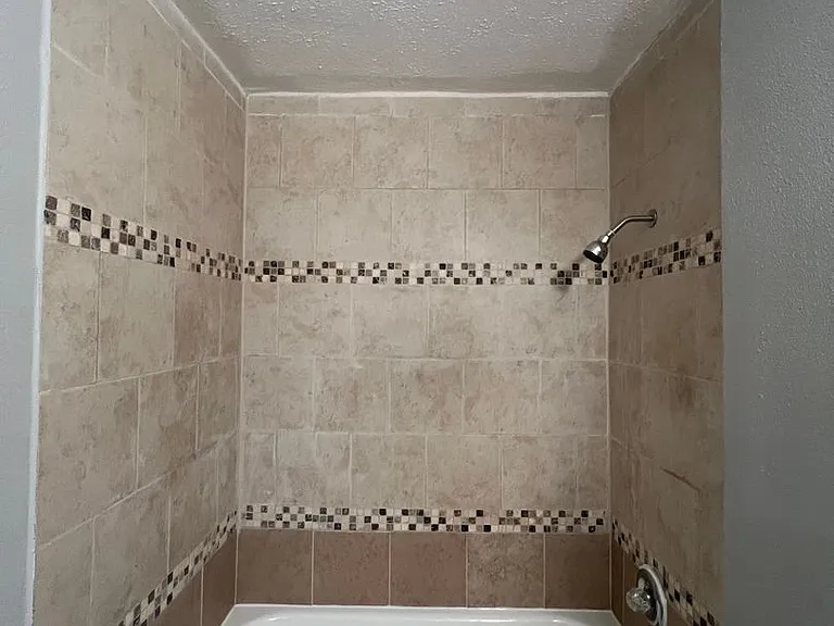 Briar Rose Apartments — Photo 28