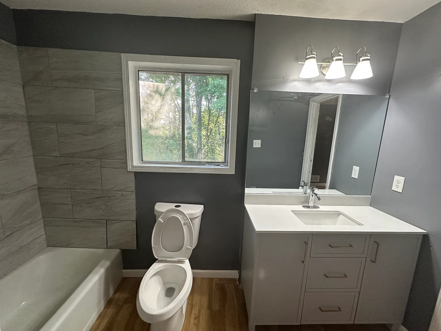 4 bed, 2.5 bath, 1548 sqft, $1,900 — Photo 4