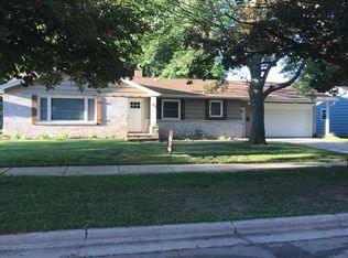 1644 Ranchland Dr, Green Bay, WI 54304