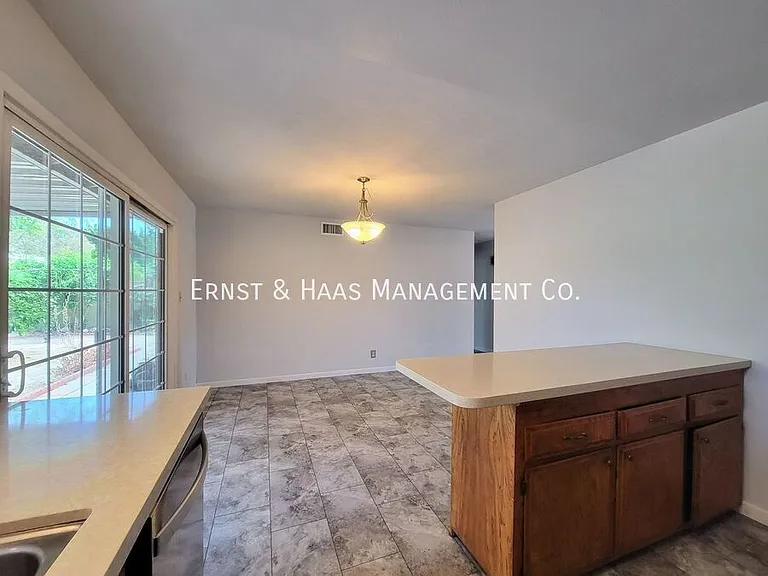 10751 Andy St — Photo 11