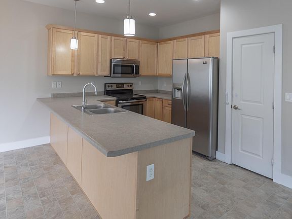 4th image of 2804 27th St W