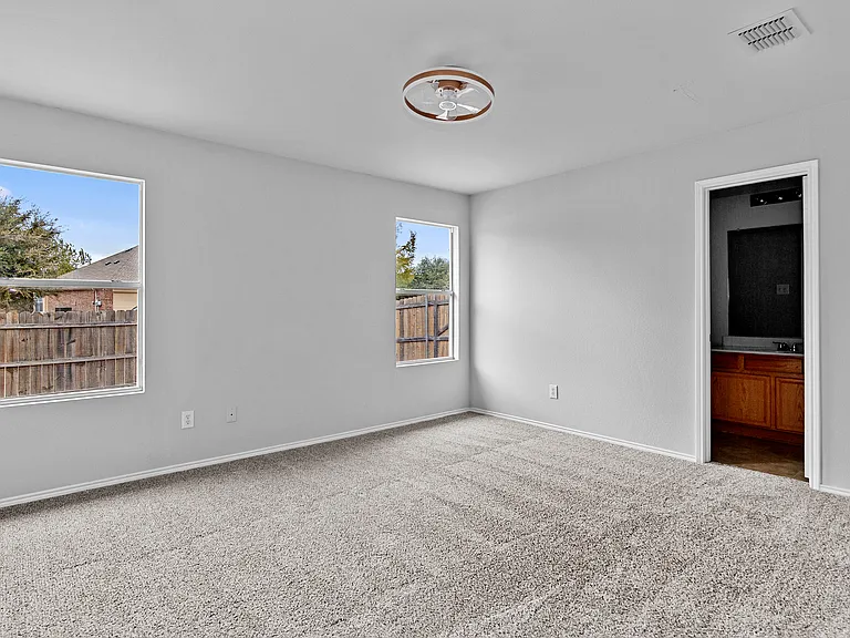 500 Canvas Ct — Photo 13