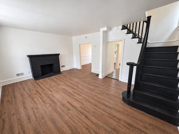 2703 N Washington St, Wilmington, DE 19802