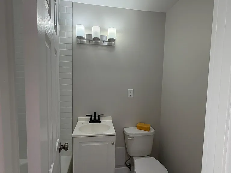 717 Clinton St #14 — Photo 7